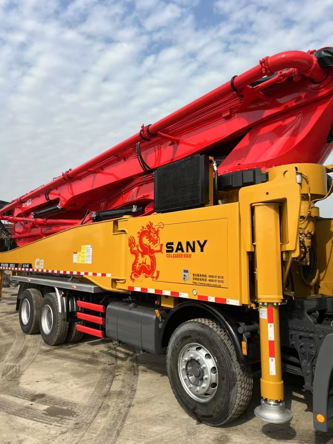 Used 56 meters of concrete pump truck 56 meters remanufacturing pump truck procedures are complete