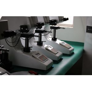 Manual Rockwell Hardness Tester iRock-430H with easy operation and stable