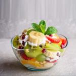 Transparent Durable Wave Rim Glass Charger Plates , Fruit Salad Glass Bowl