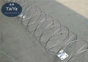 China Zinc Coating BTO 22 Razor Wire Coil Diameter 450mm Length 8m Concetina With Clips factory