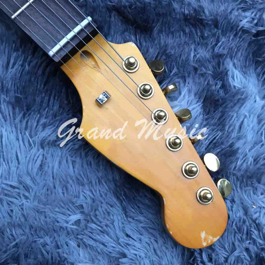 High Quality The new handmade remains ST SRV electric guitar,Do old electric guitar,Real photo,Free shipping