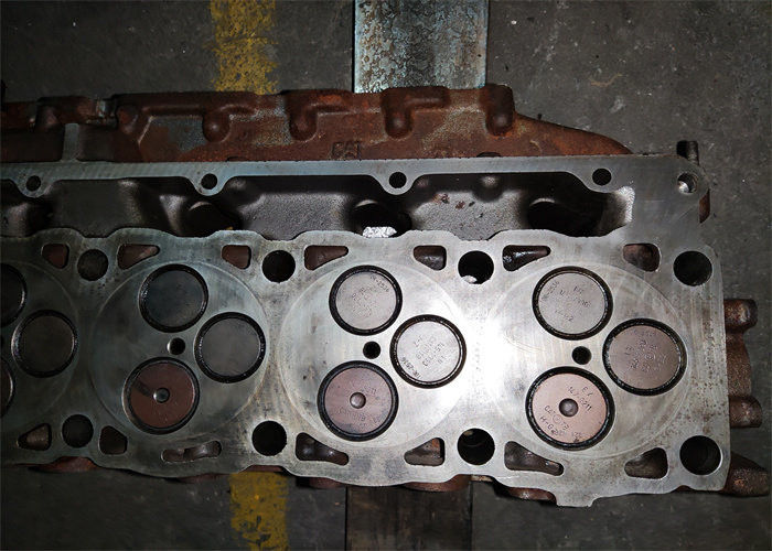 C7 Diesel Used Engine Heads For E324D E325D E329D Excavator Metal material
