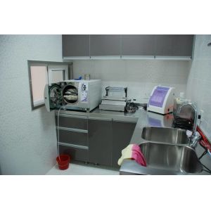 Dental Handpiece Maintenance Lubricator Device with Three Connector