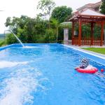Fiberglass Prefab Customized Color 20FT 40FT Shipping Container Swimming Pool