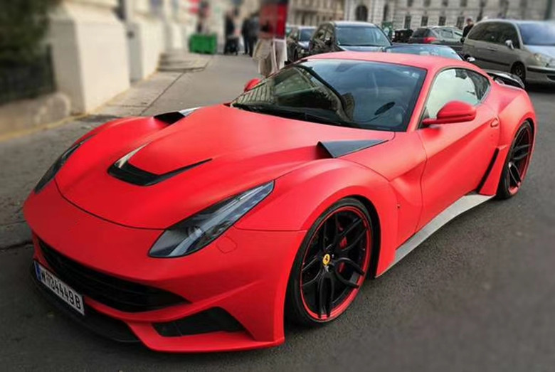 High Quality Carbon Fiber for Ferrari F12 Carbon Fiber Cover Decoration F12 Carbon Fiber Engine Compartment Tuyere Small Piece