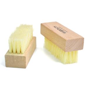 China Plastic Hair Trainer Sneaker Cleaning Brush Tool Wooden Handle ODM factory