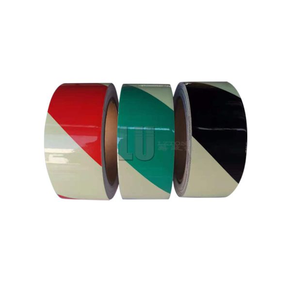 China Chevron Arrow PVC Adhesive Luminous Glowing Warning Tape Photoluminescent Tape For Safety Conspicuity Marking factory