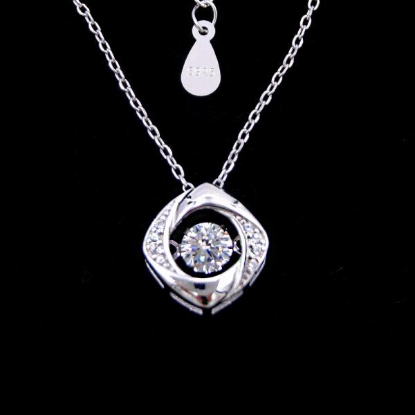 Square Shape 925 Silver Cubic Zirconia Necklace Charming Dancing Diamond