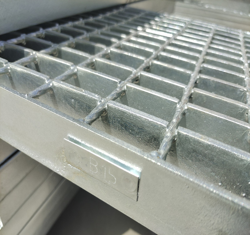 Hot Dipped Galvanized Heavy Duty Metal Grate For Power Station