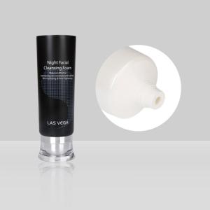 China BB Cream Custom Cosmetic Tubes D40mm 70-180ml Plastic Facial Cream With Screw Cap factory