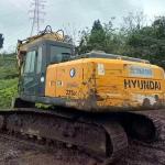 Hyundai 225LC-7 Excavator 25 Ton Used in Good Working Condition with Original