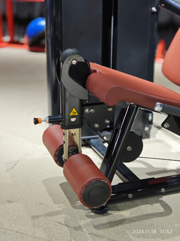 Custom Commercial Leg Exercise Equipment Pin Loaded And Plate Loaded Fitness