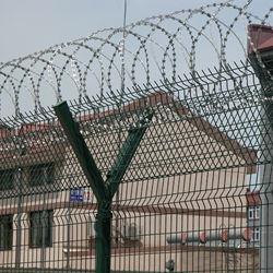 China 5.0mm Wire Mesh Diameter Anti Climb Fence Powder Coated For Military Place factory