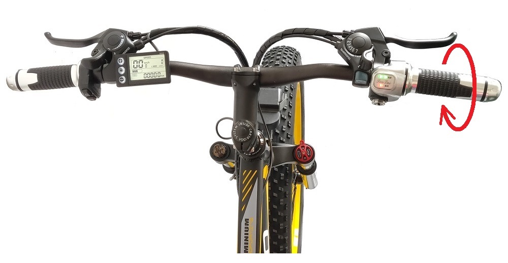 16000mAH 26 Inch Fat Tire Electric Bike 80km Pedal Assist Mode 12.5mps