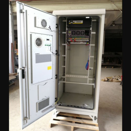 IP67 42U UPS Battery Cabinet Waterproof Telecommunication Cabinet