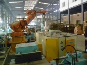 China 600KG Industrial Heat Treat Aluminum Crucible Furnace Die Casting factory