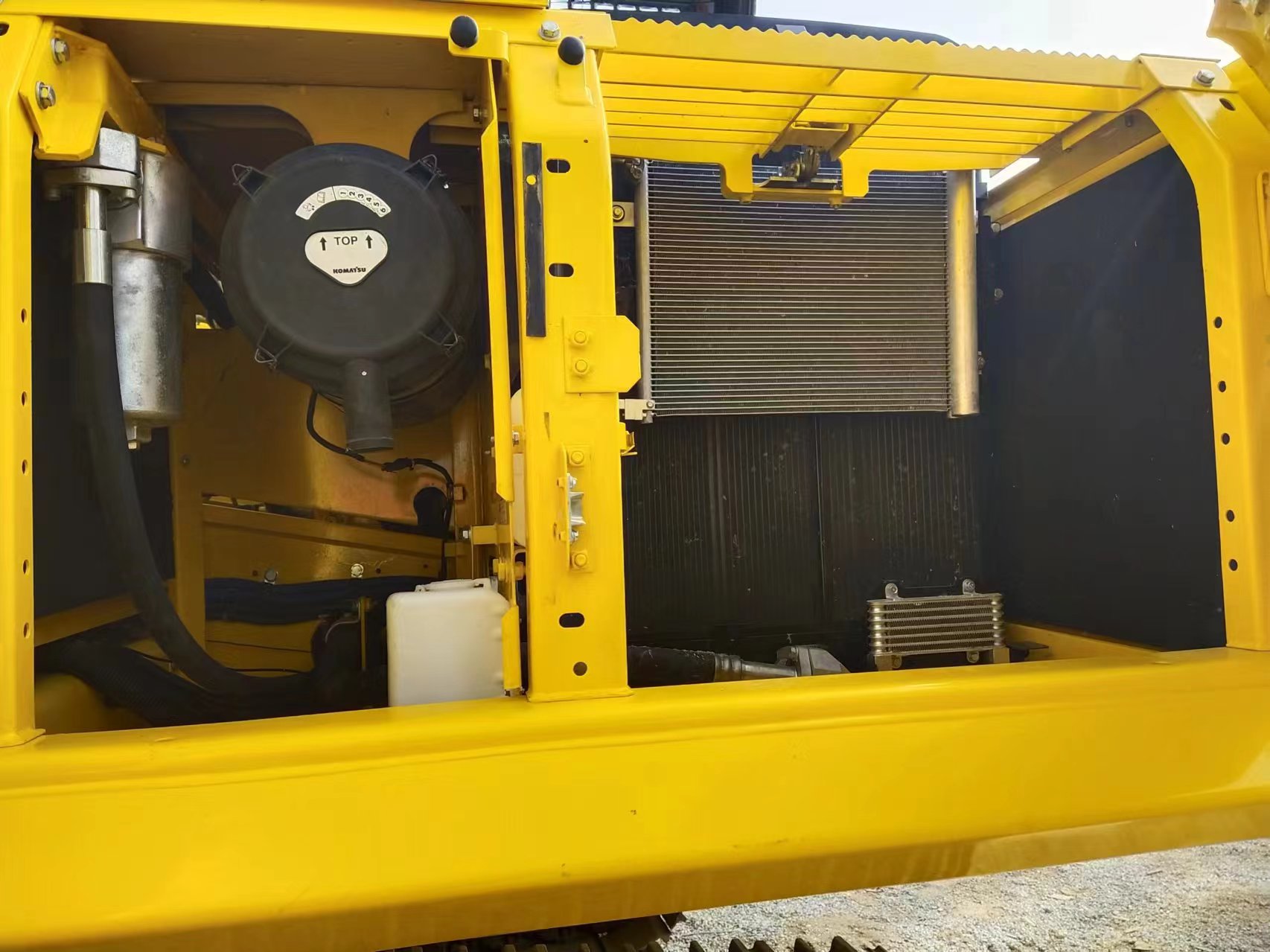 Refurbished Komatsu PC200-8 Used Crawler Excavator 20T For Earthmoving