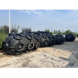 China 60% Deflection Floating Pneumatic Rubber Fenders 80Kpa Initial Pressure on sale
