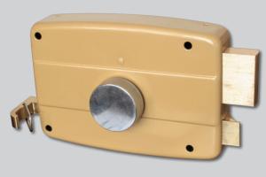 China European Style Rim Door Lock with Strike Plate for 35 - 50mm Doors factory