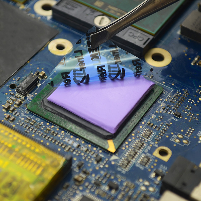 TIF100N-25-16S Premium Soft 2.5W Blue-Violet Silicone Thermal Pad For Electronic Equipment