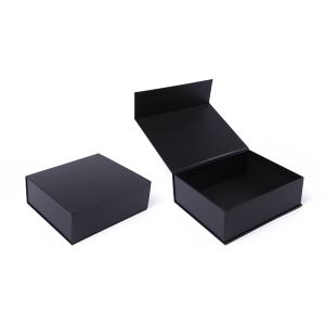 Paper jewelry Gift Box Packaging Eco Friendly Cardboard black Magnetic Jewelry