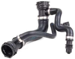 China 17127546064 Coolant Hose Pipe Easy Installation Long Lasting For BMW 5 factory
