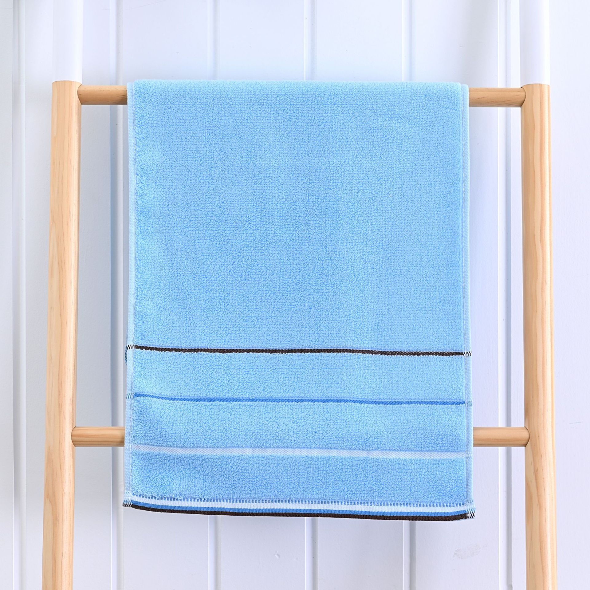Child Age Group Cotton Embroidery Soft Face Washcloth for Household Towel Absorbency