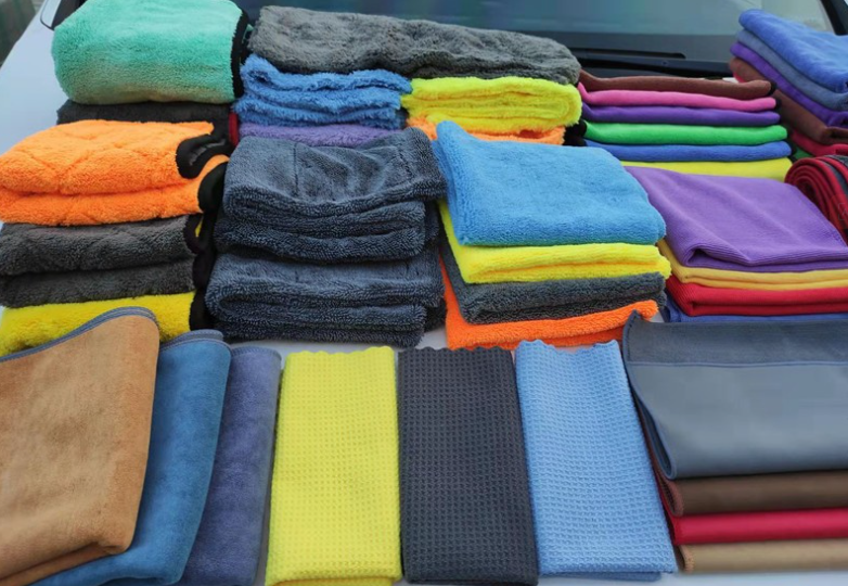 Customized Color Spun-place Technology Microfiber Plush Twist Towels for Car Seat Drying