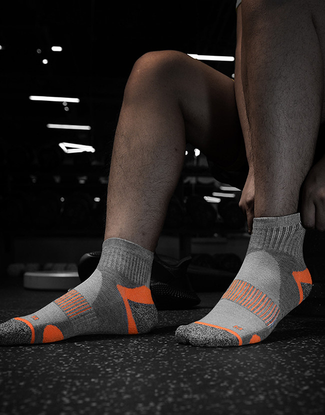 Cotton Breathable Sporty Running Socks Sweat Absorbent Athletic Ankle Socks