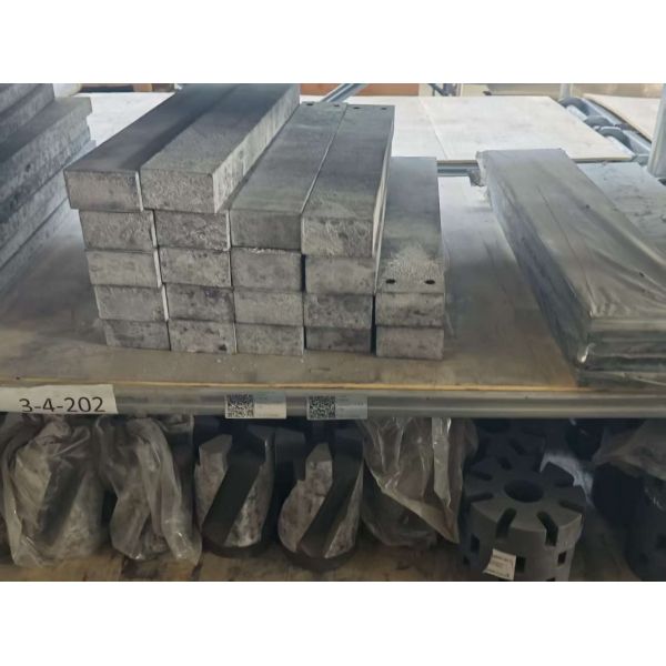 Silicon Carbon Graphite Shaft 1150 Mm Length H13 Mold Material for Performance