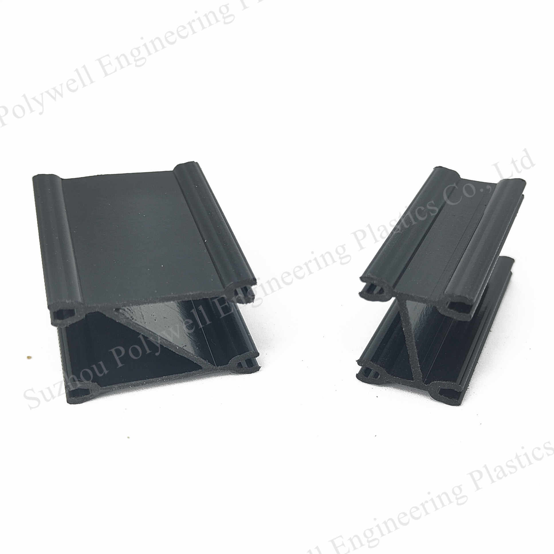Plastic High CTI Value iberglass Polyamide Glass Filled Nylon 66 Flame Retardant 80aMpa