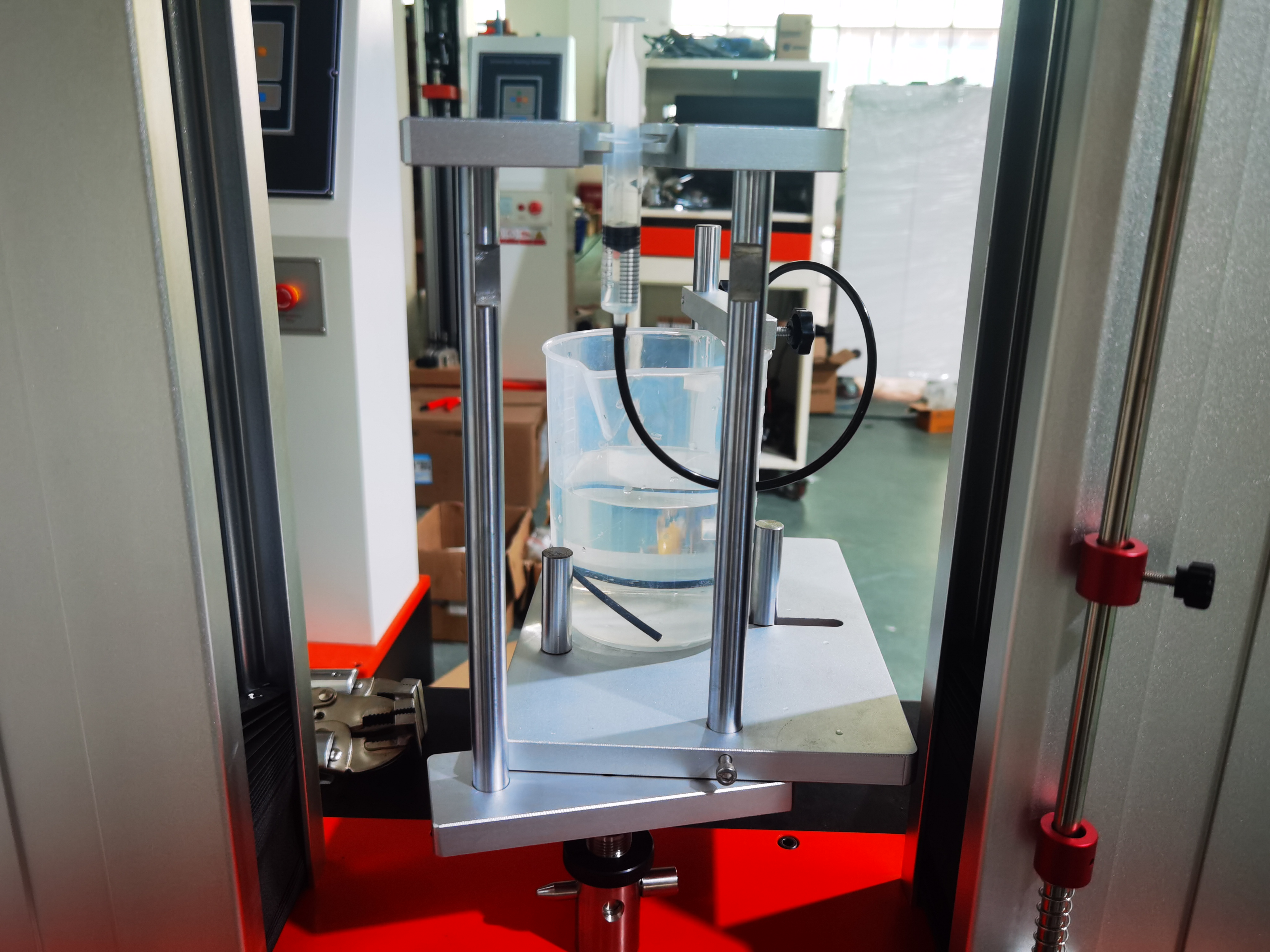 ISO 7886-1 Universal Testing Machine 20kN 50Hz For Syringe Piston Meeting