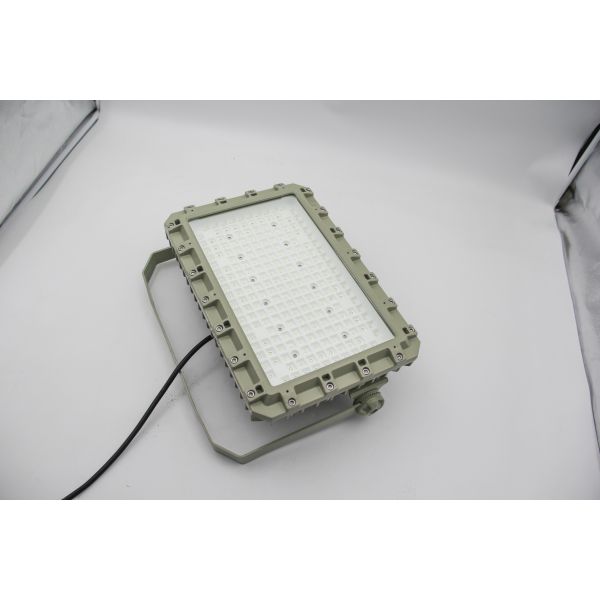China IECEx LED Explosion-Proof Floodlight | IP66 Flameproof Light for Refineries, Tunnels & Gas Zones factory