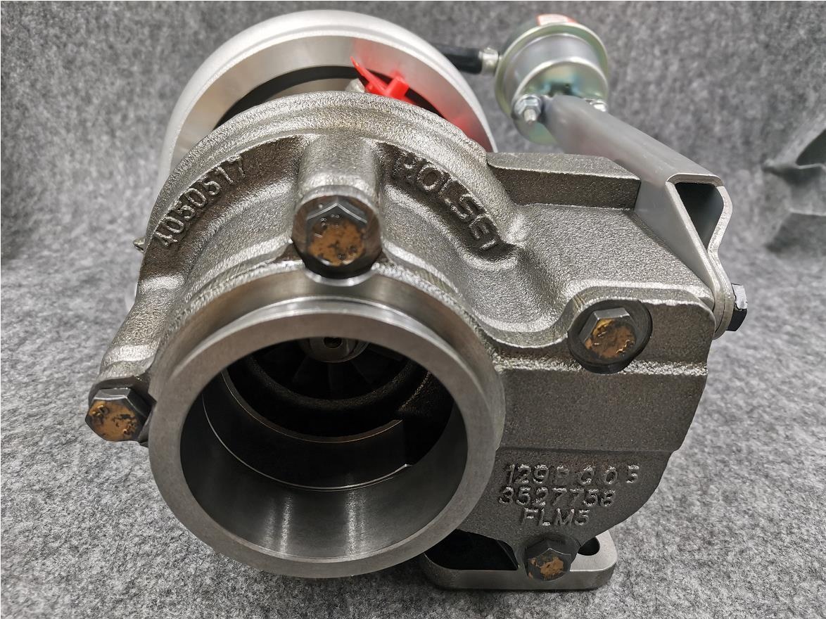 Original Komatsu Cumminss HX30W Engine Turbo 3593410 3537034 4032115 4032374 for Benefit