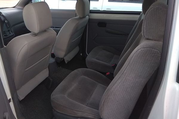2014 Year Wuling Used Car 7 Seats Mini Bus Used Cars Gasoline Fuel LHD Drive