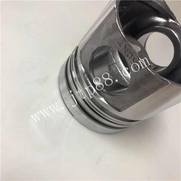 Excavator engine spare parts C223 for Isuzu car engine piston 8-94250-729-0