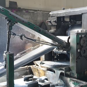 Enhanced Crack Resistance Expanded Metal Mesh Lath Sheet 3.4 Lbs Per Yd2 Weight