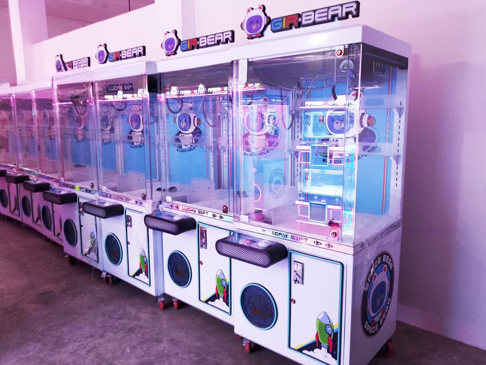 Dreamland Amusement Coin Operated Game Bill Payment Claw Crane Machine Shop Doll Crane Prize Claw Machine