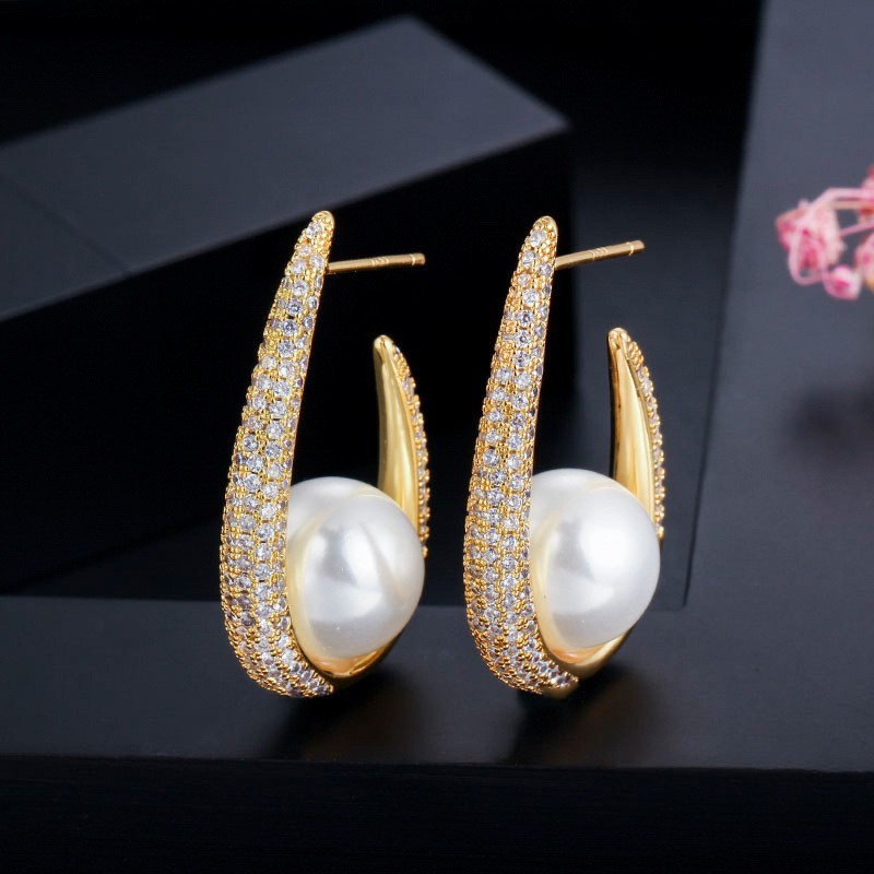 Luxury Pearl Earrings Micro-inlay CZ Earring Pendant Fashion Women Pearl Earring Jewelry Wedding Bridal Earrings