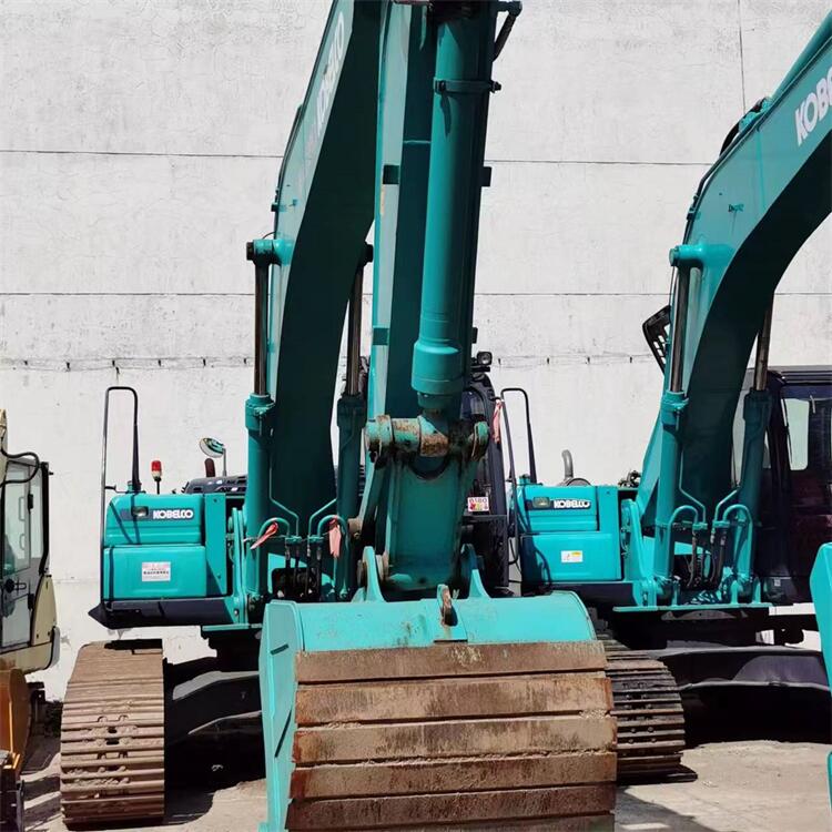 25300KG Operating Weight Kobelco SK260 Excavator in Shanghai Japan Made 2019 Year