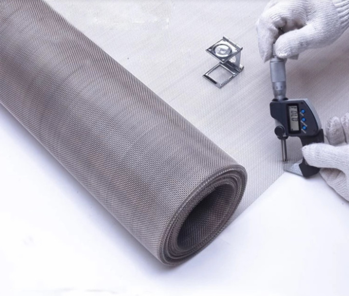 100mm Width Nickel Wire Woven Mesh 30mm/roll For Battery Electrode / Fluid Collector