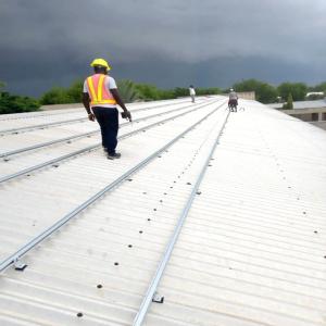 China Pre Assembled Solar PV Mounting Systems For For Pitched Metal Roofs factory