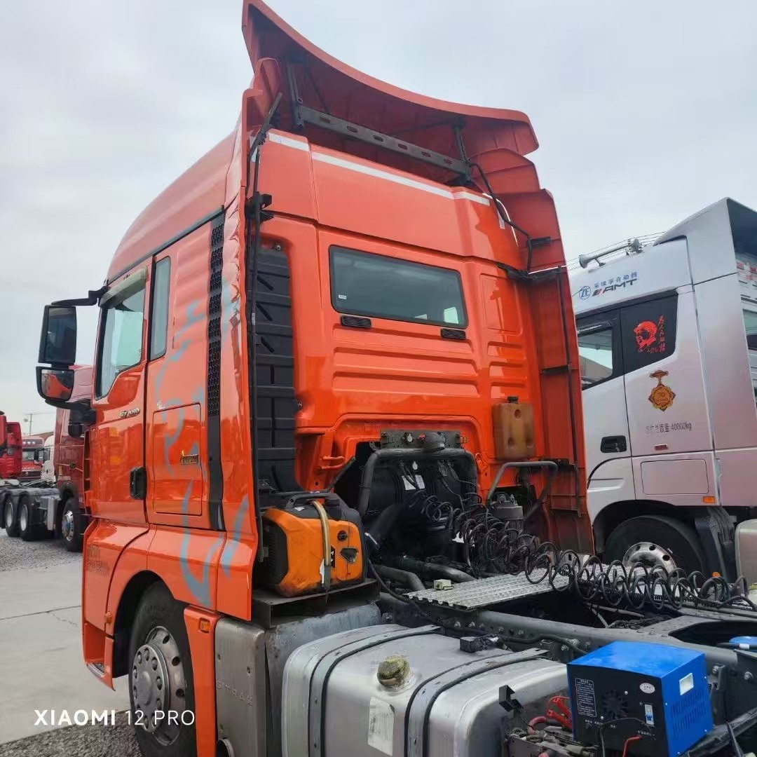 Prime Mover Head Tractor Truck 10 Tyres Sinotruk SITRAK 2022 Year 480hp Hydraulic Retarder