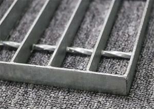 China 30mm Bar Width Heavy Duty Metal Grate Q235 Galvanised Steel Walkway Grating factory