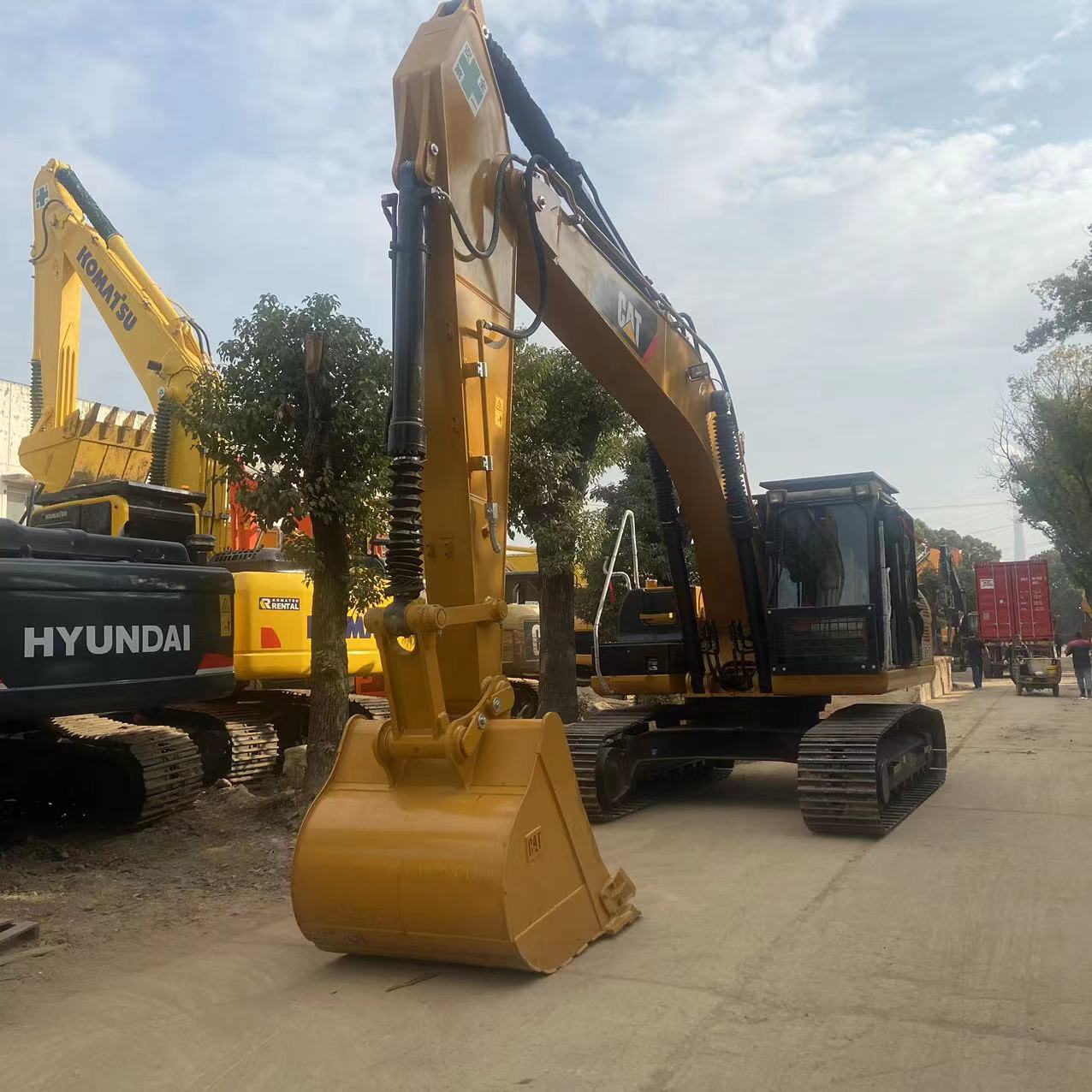 Original Hydraulic Valve Second Hand Cat Excavator 330D in Good Condition for Construction