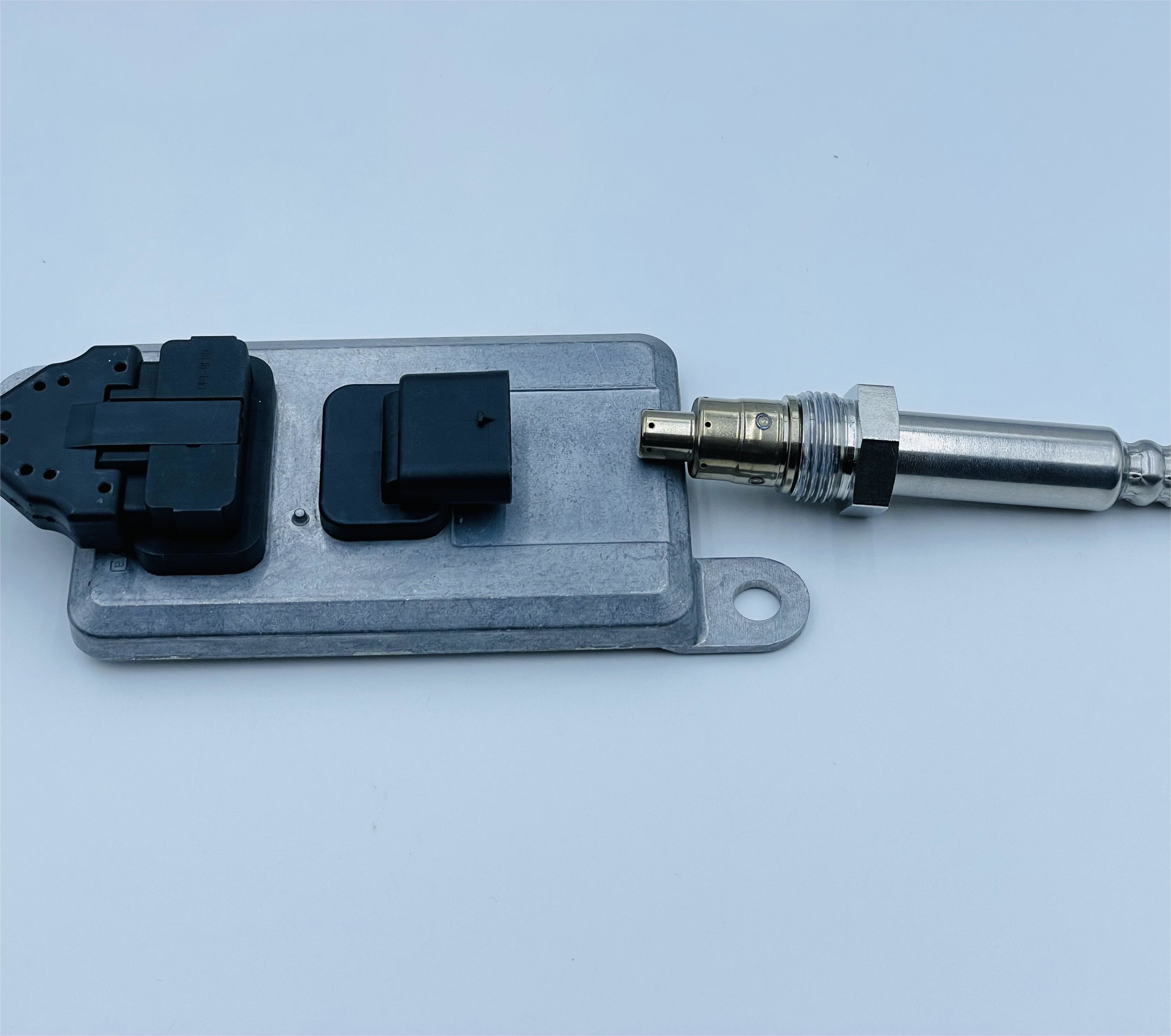 OEM 8983023940 Nitrogen Nox Sensor FOR ISUZU 5WK97206A89830-23940