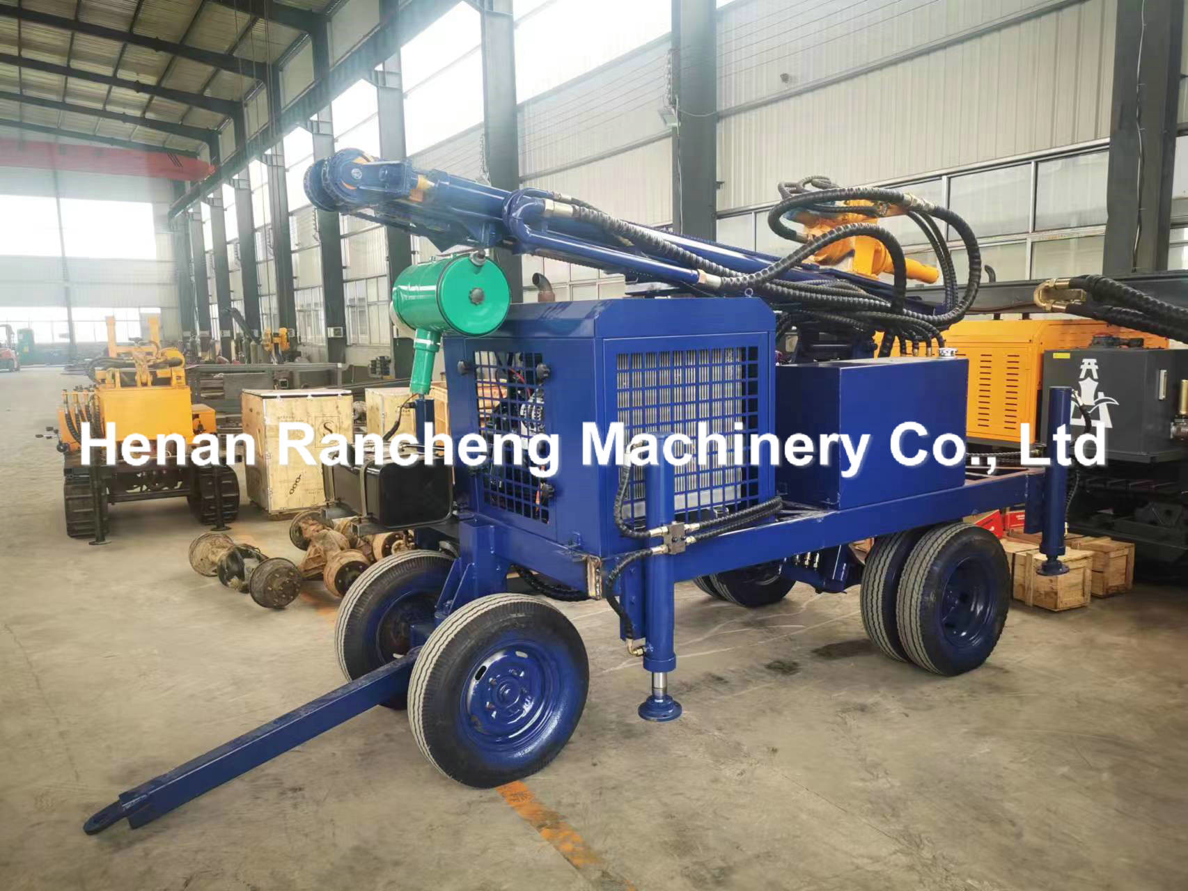 180m Depth Borehole Drill Machine 55KW Engine 90mm - 300mm Dia 5200kg