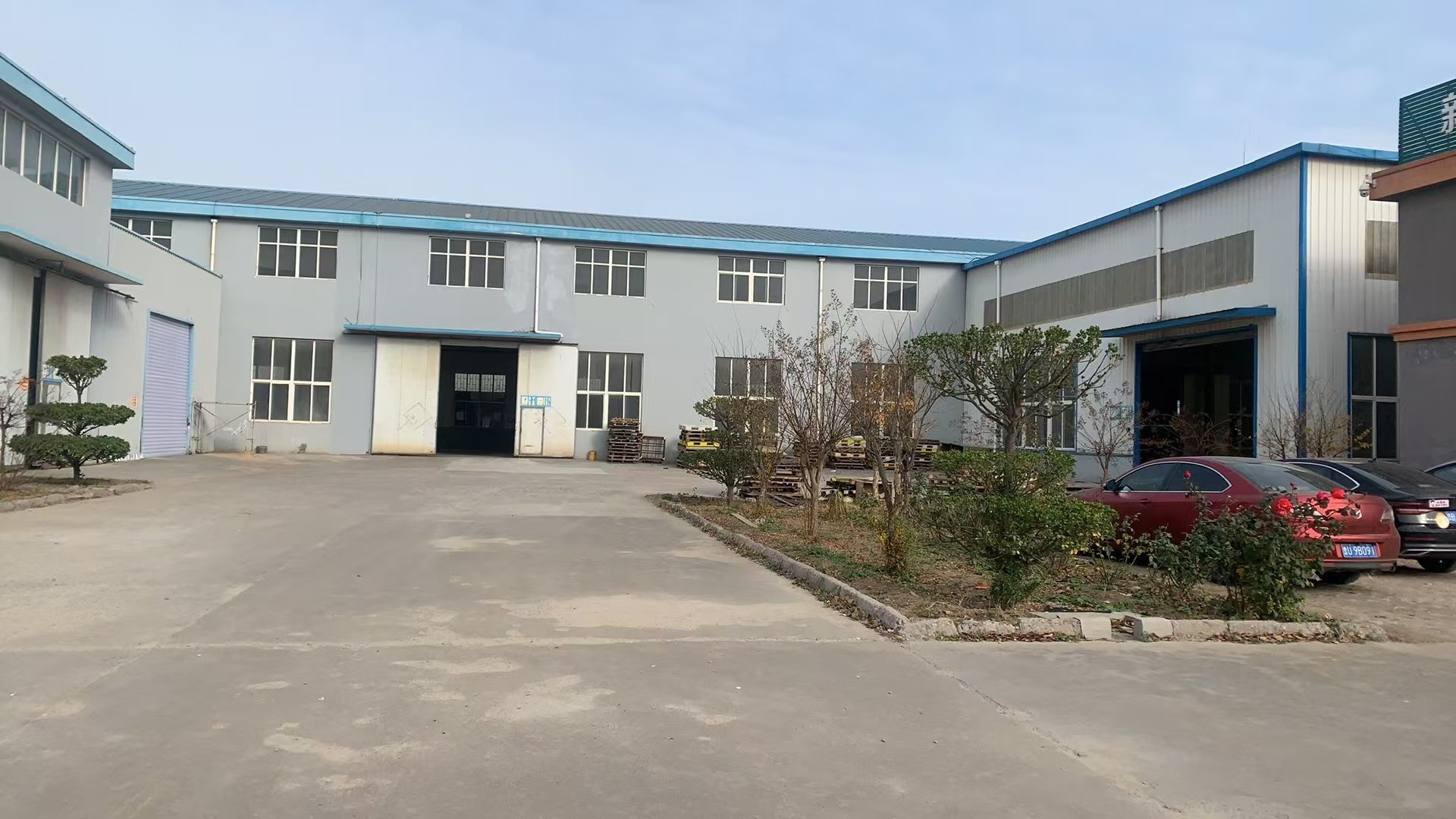 Stain Resistant Garage Tiles Interlocking High Impact Resistance High Durability