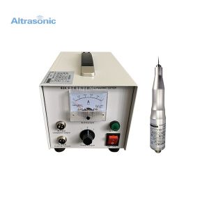 China 40Khz Frequency Portable Ultrasonic Cutting Machine With Replaceable Blade factory