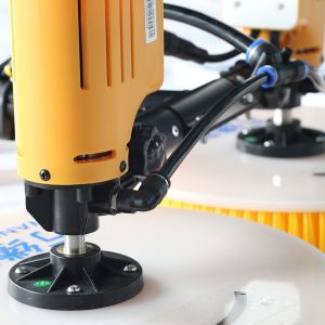 China Customizable Solar Panel Cleaning Brush with Double Rotating Heads and Regulable Handle on sale